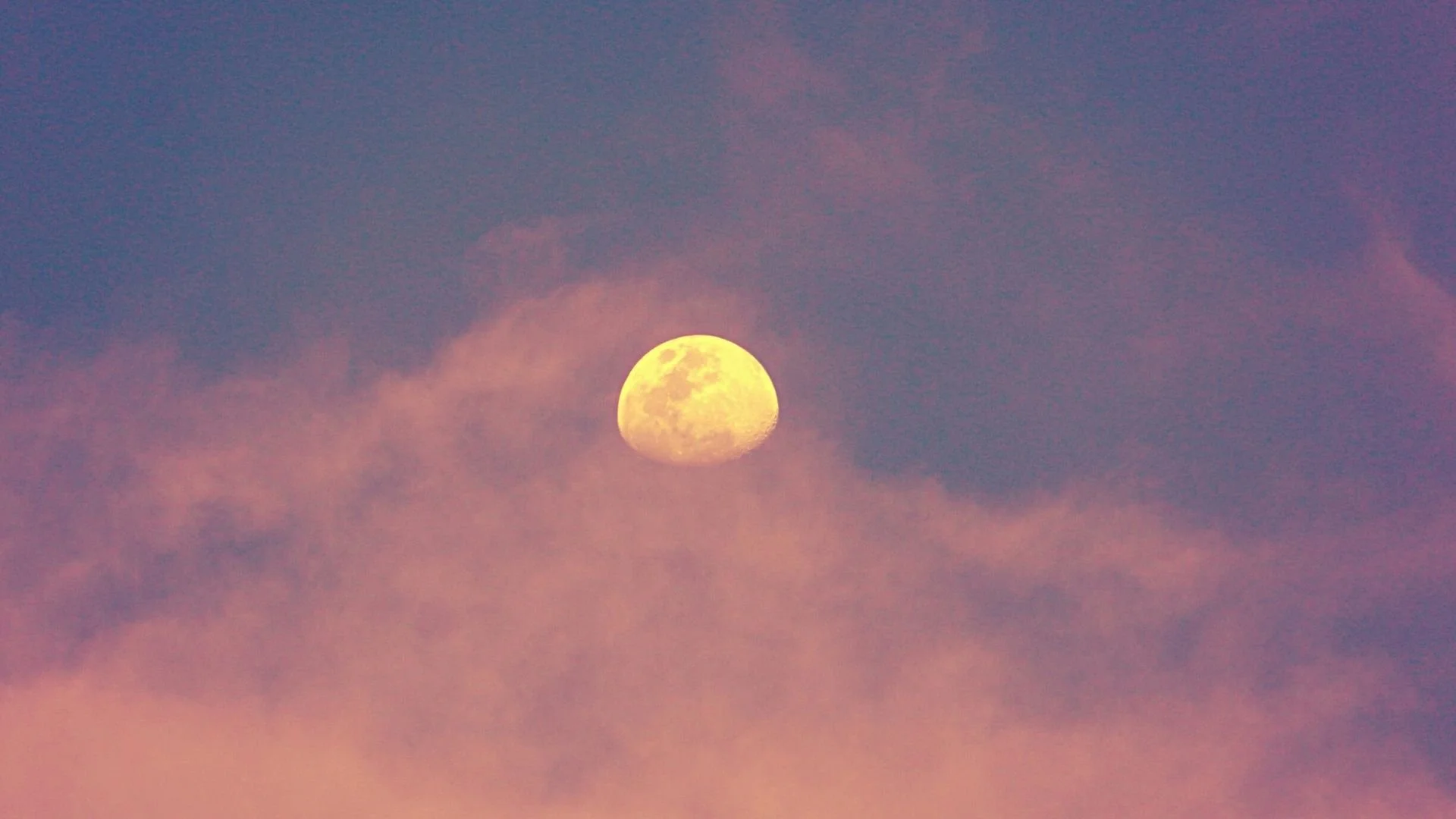 Moon.jpg