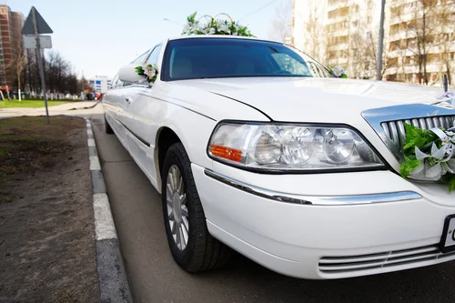Boulevard Chauffeur provides luxury limo services to the residents of Clarksville.