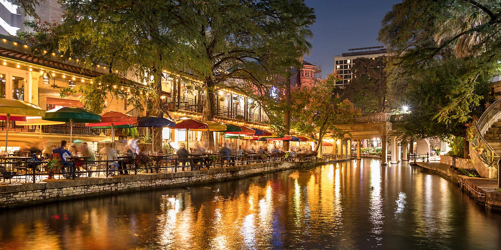 texas-san-antonio-riverwalk-night-time.jpeg