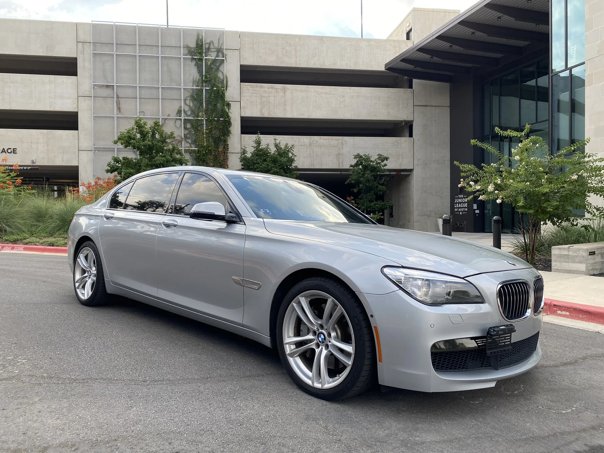 Black Car Service in Austin Airport Private Car Service Austin