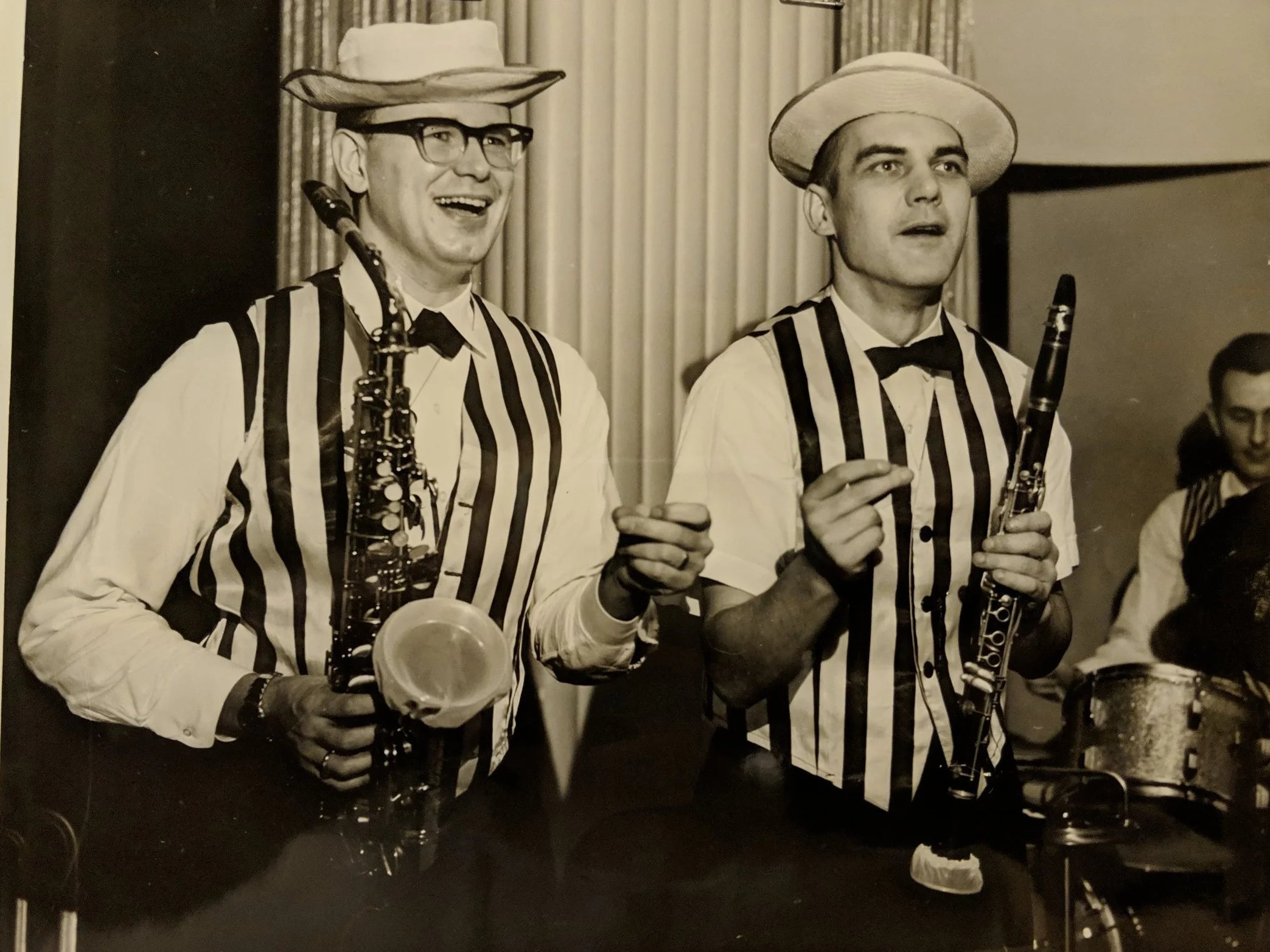 BURKE GARRETT’S SEPTET PLAYING DIXIELAND MUSIC