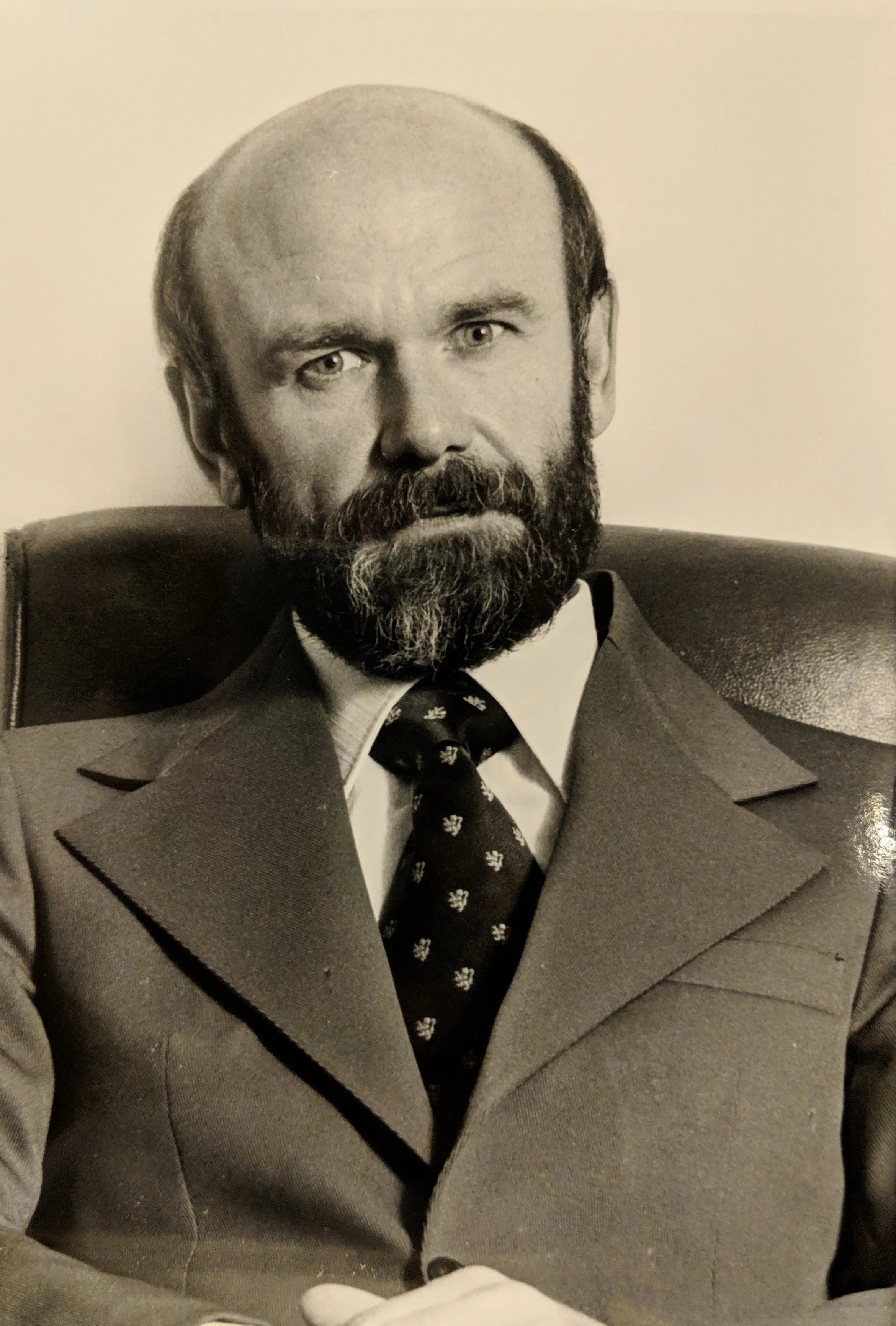 BG PORTRAIT 4.jpg