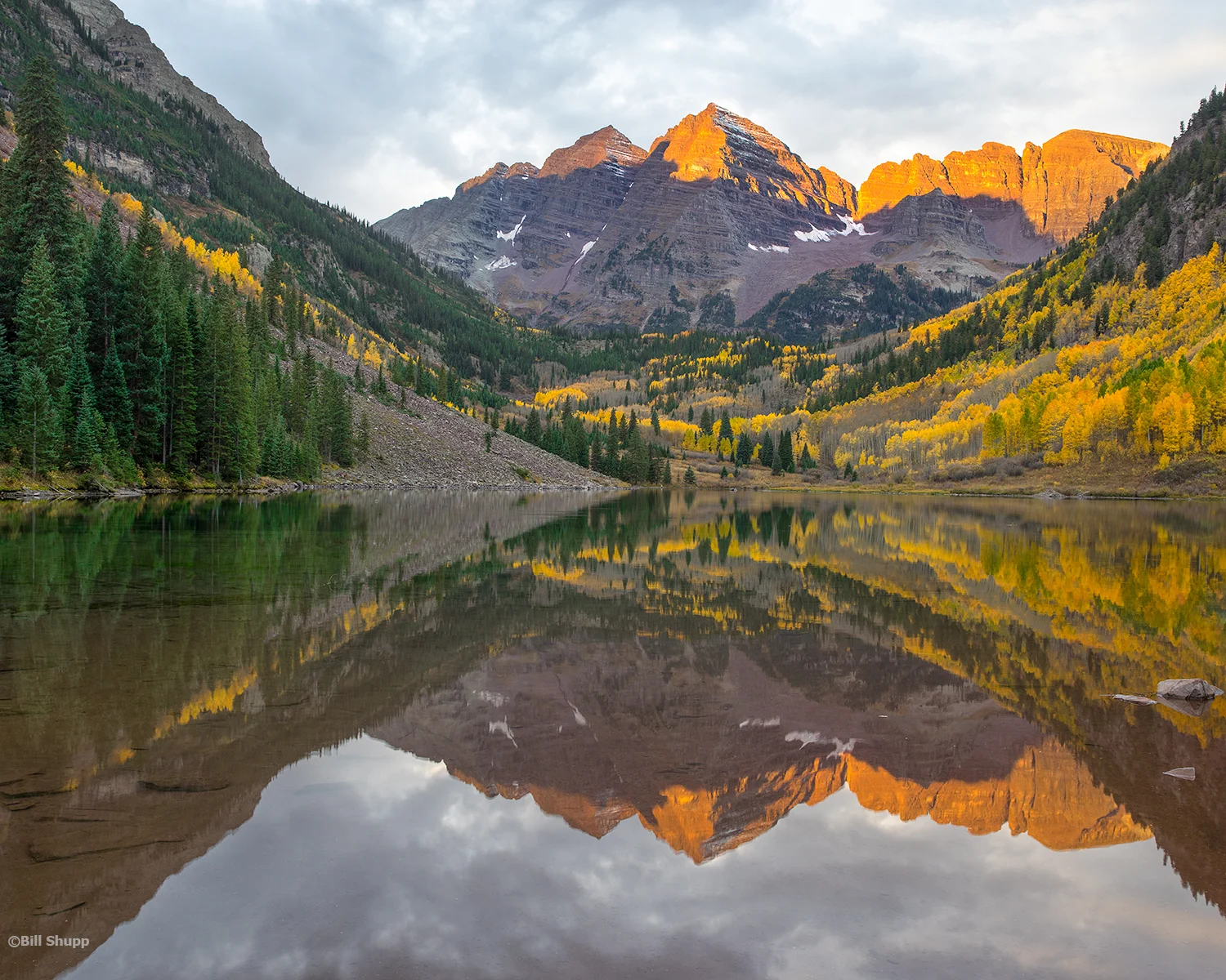 Sunrise at Maroon Bells, Colorado
