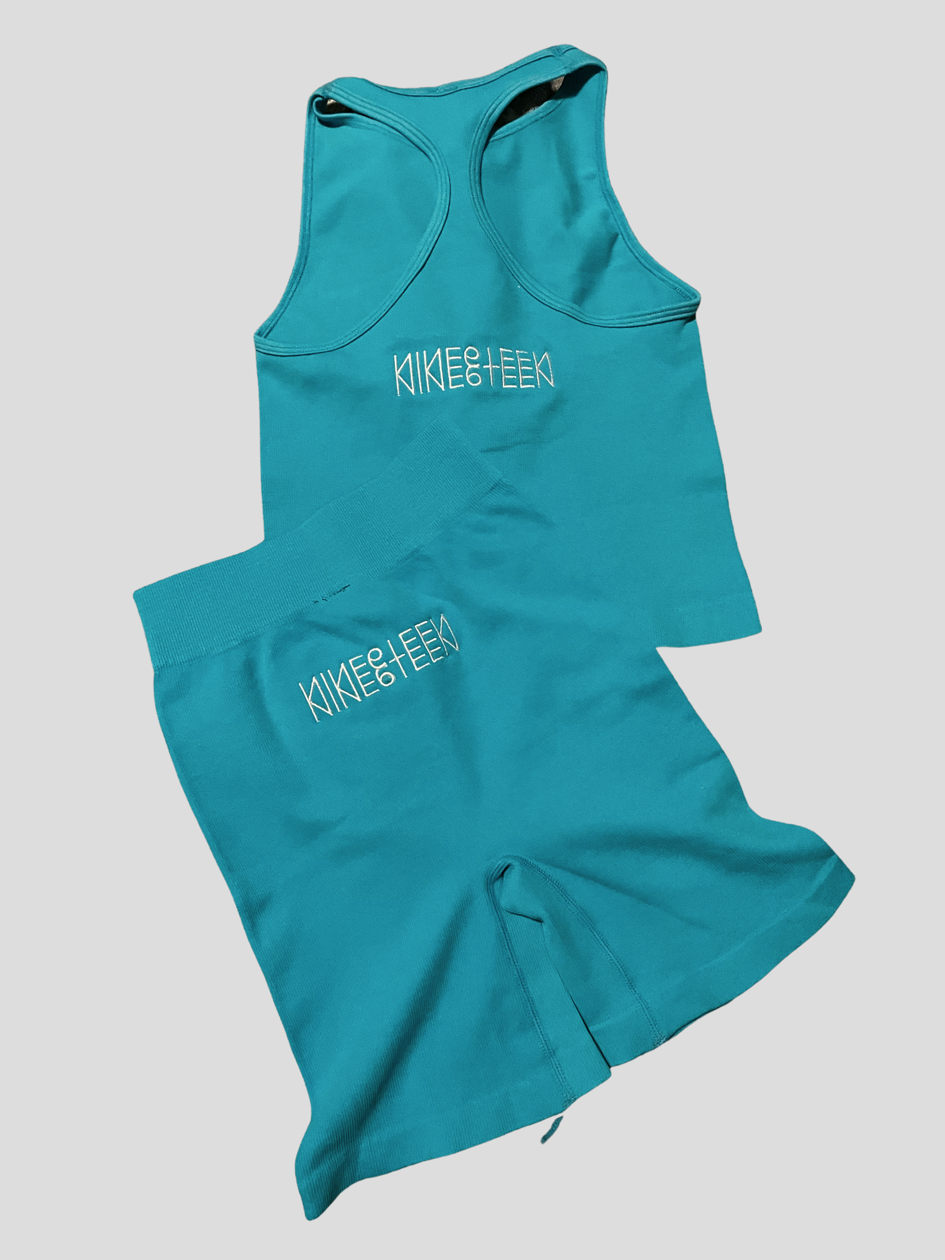 4B1ADF50-DD36-4FC6-BD67-C884BDAA6028