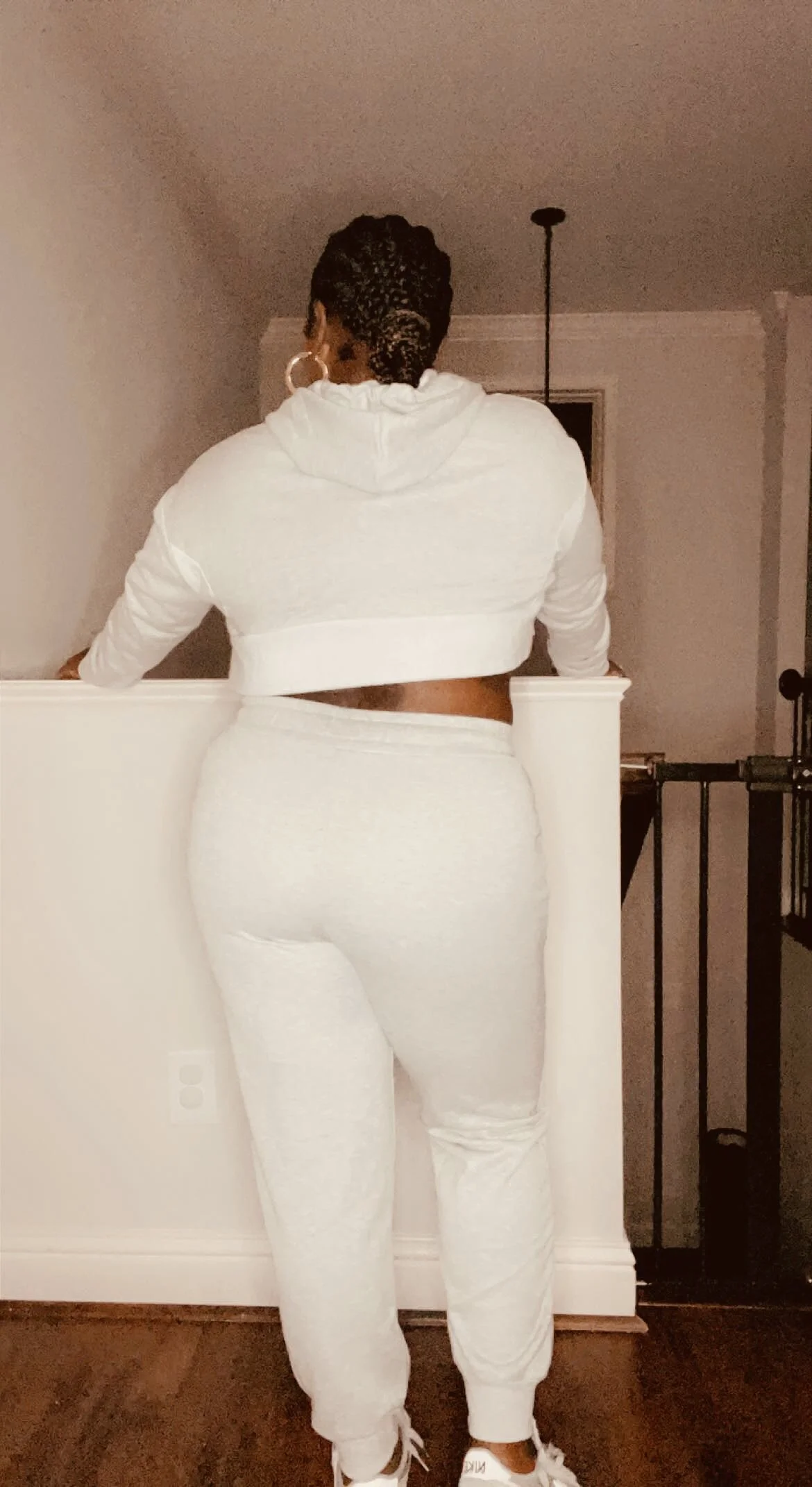 233318FE-3F1B-4CDD-A783-DB37E20FE65B