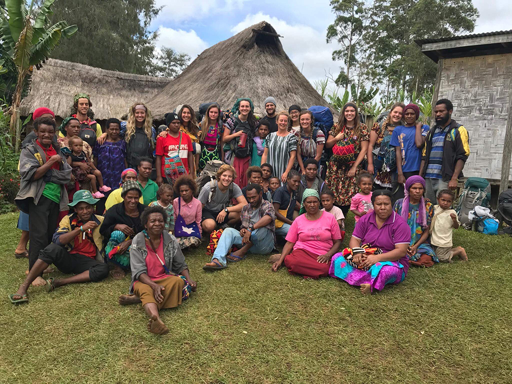  YWAM KAUAI    Aloha Ke Akua. Malama Ohana.   