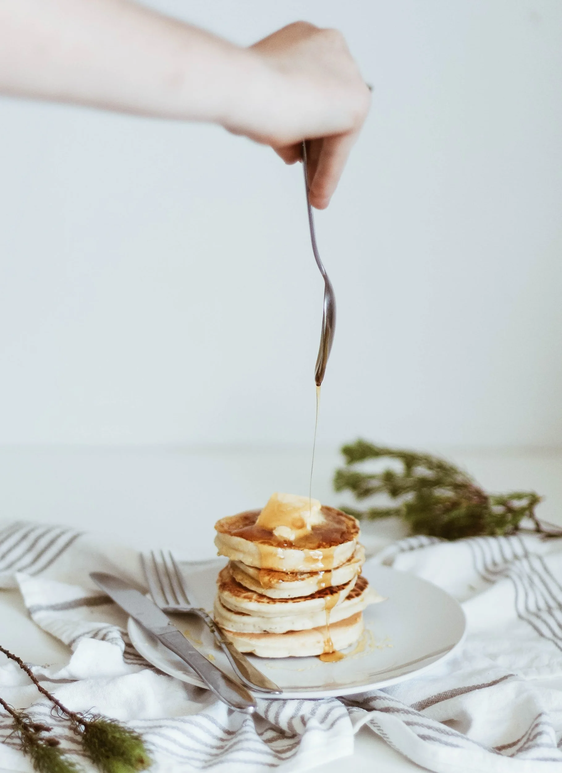 Ep 269: Emotional eating - what is it, how to break the cycle, how to cope with your emotions with kindness, intuitive eating principle 7