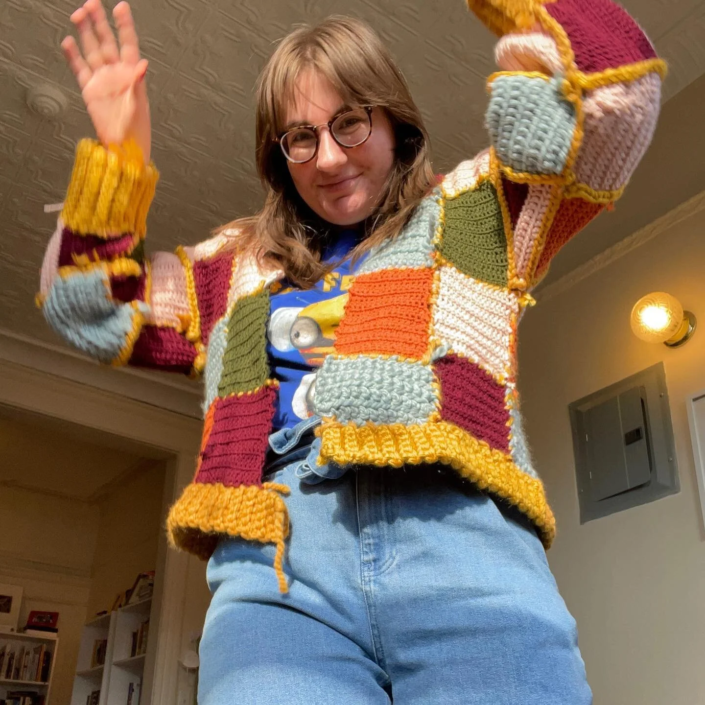 also finally made the cardigan that started as a square in feb &lsquo;21! so I&rsquo;m counting this as 100/100 in #100daysofwhoknows (which I did start almost 600 days ago lmao)