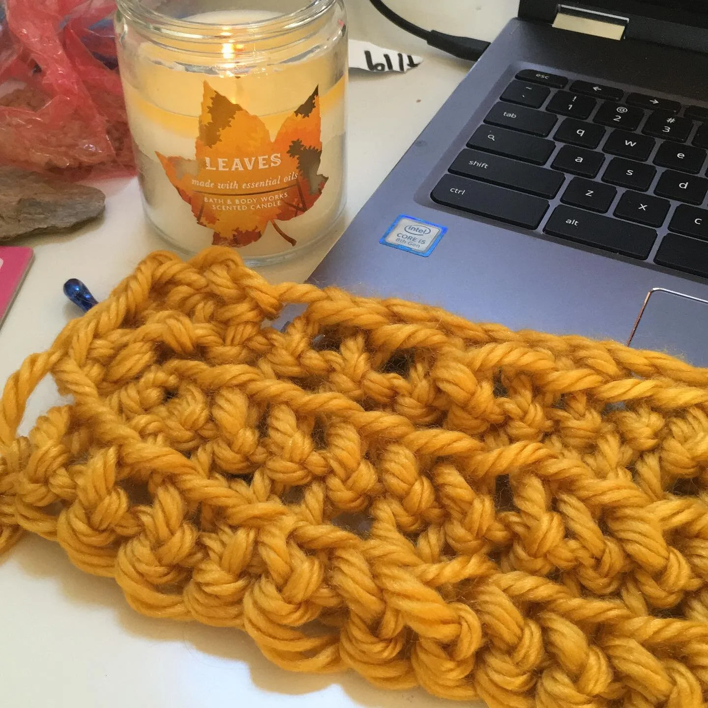 92/100 wow I love crocheting so much already even though I&rsquo;m convinced I&rsquo;m like dropping stitches left and right (or whatever the crochet equivalent is of dropping stitches). Also I love this candle so freaking much I should&rsquo;ve boug