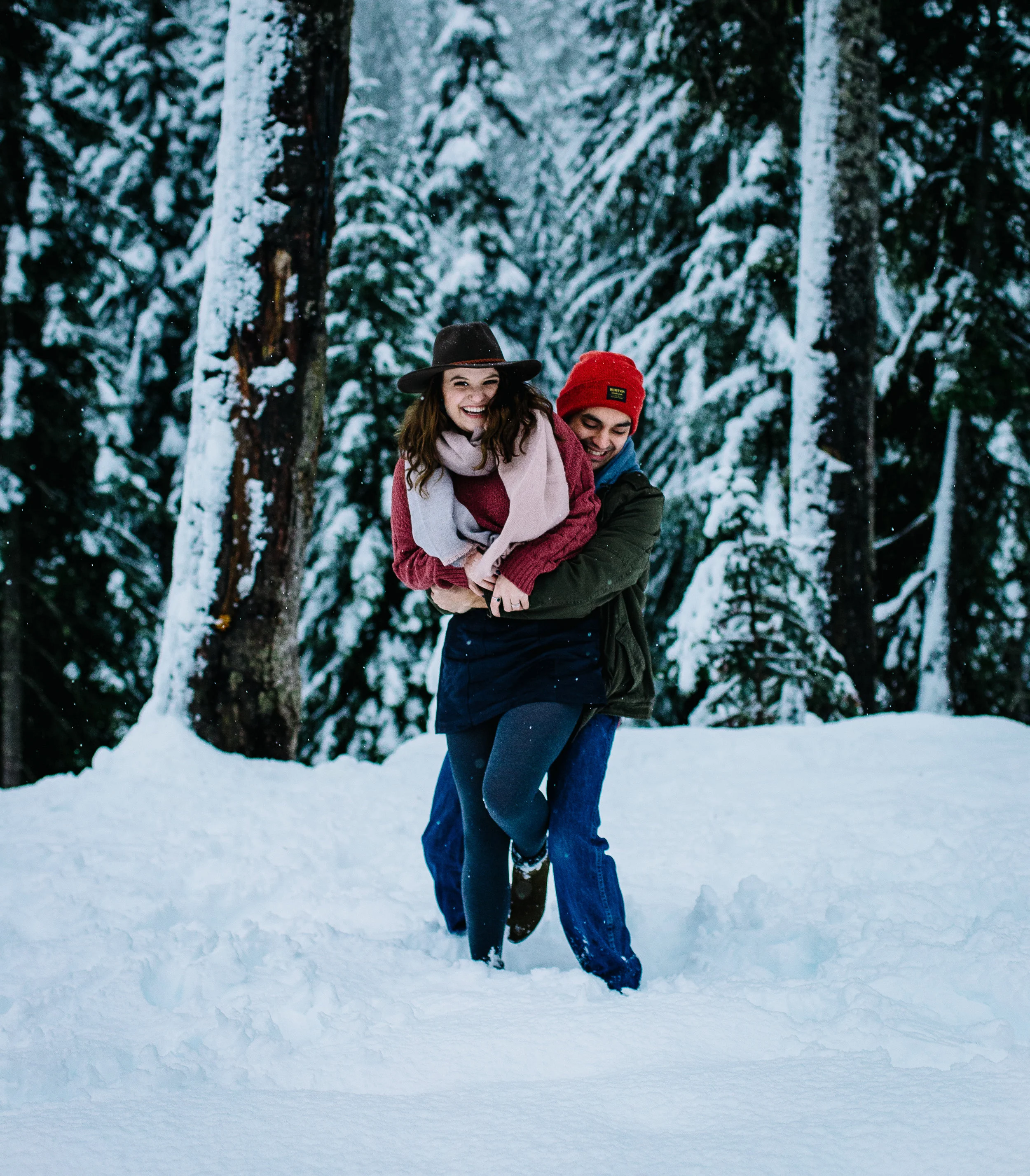 Courtney and Zak Snoqualmie Snowglobe Session (60).jpg