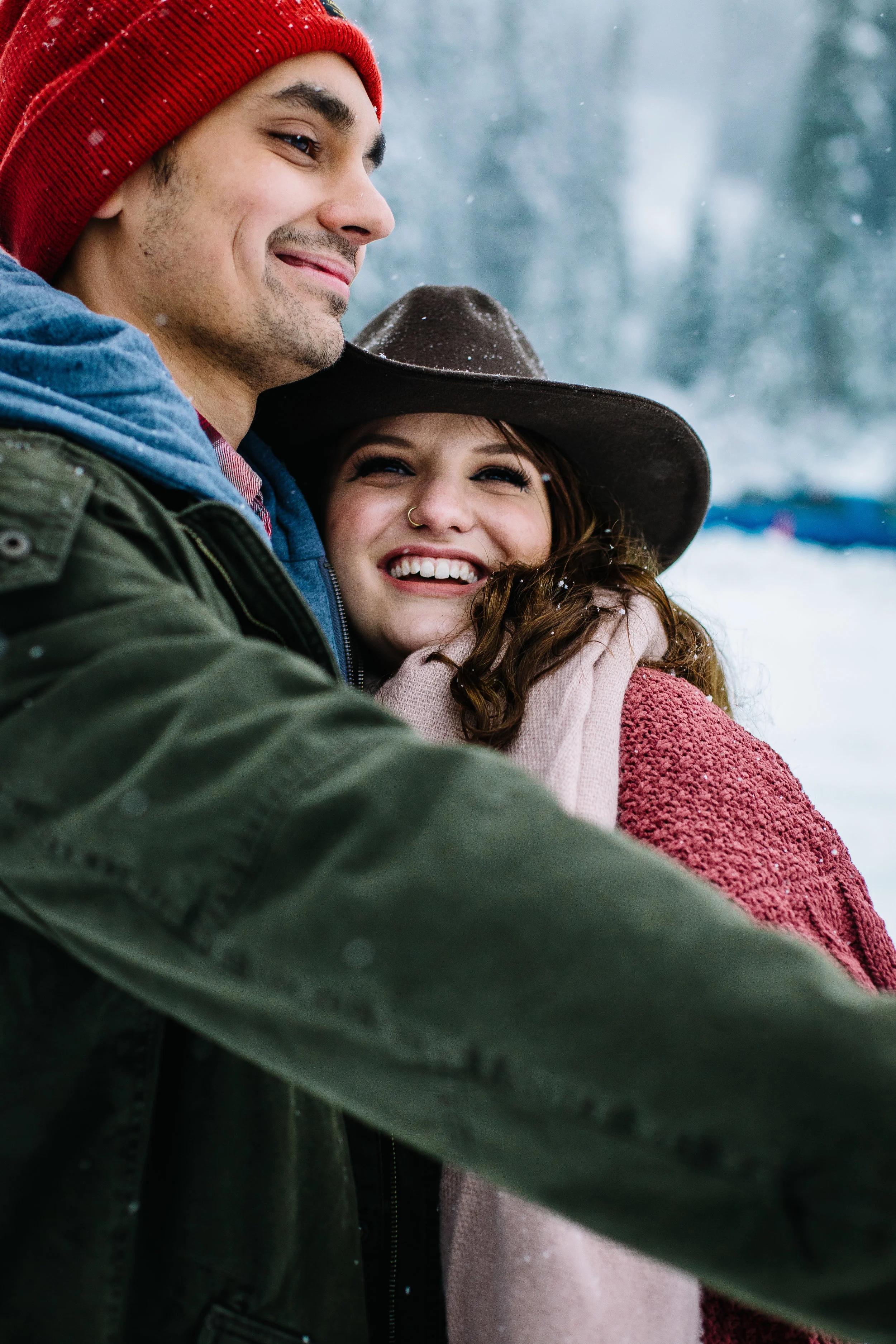 Courtney and Zak Snoqualmie Snowglobe Session (111).jpg