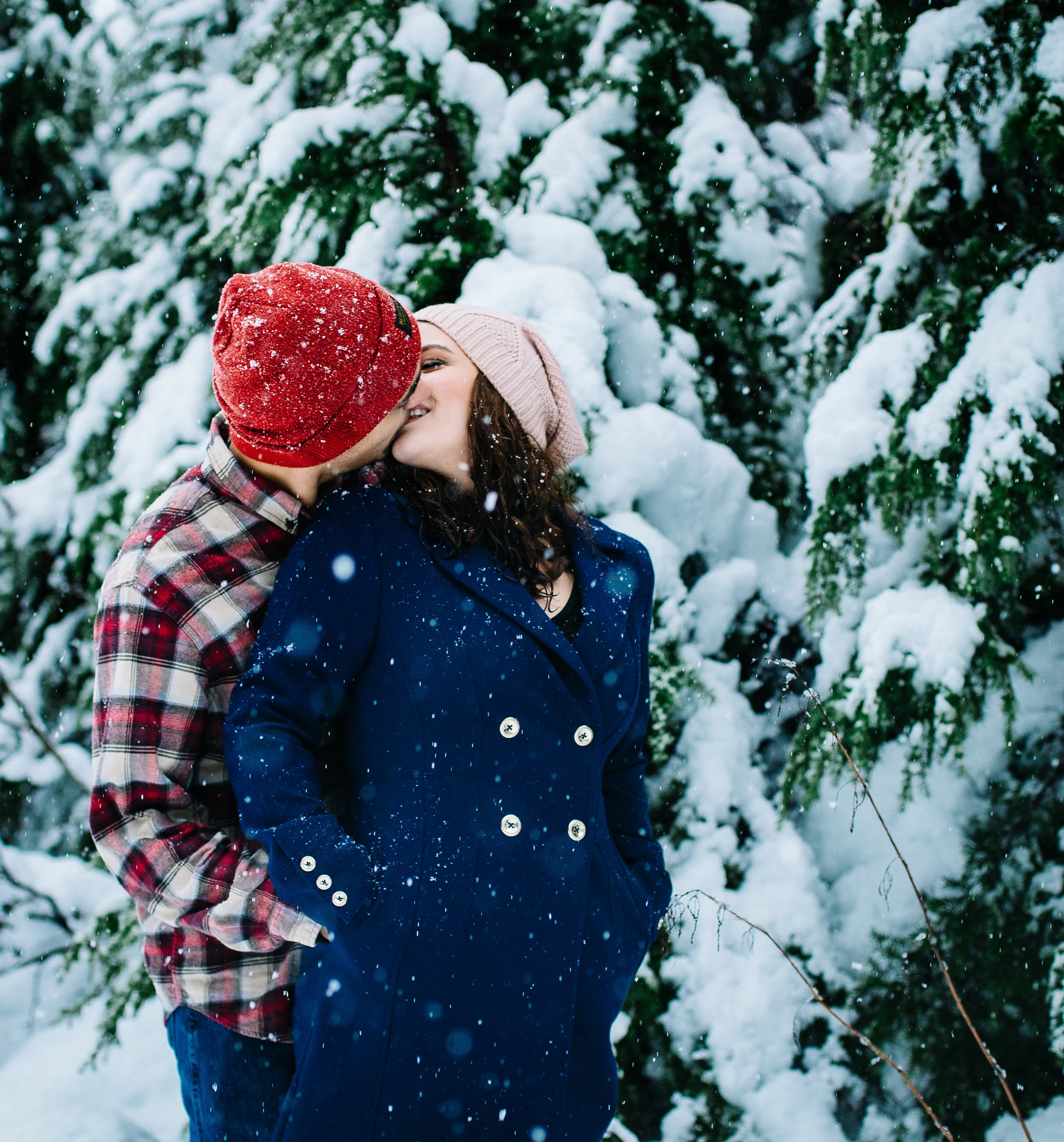 Courtney and Zak Snoqualmie Snowglobe Session (169).jpg