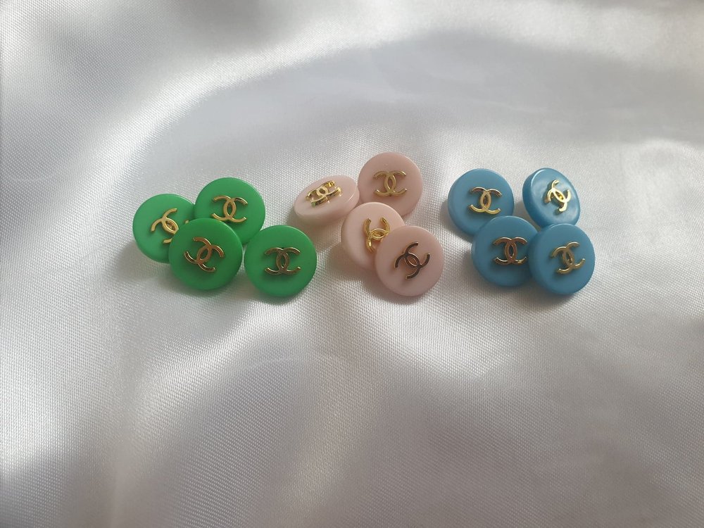 4 vintage green chanel buttons