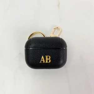 Personalized Custom Black Airpods Pro Case - Keychain key holder