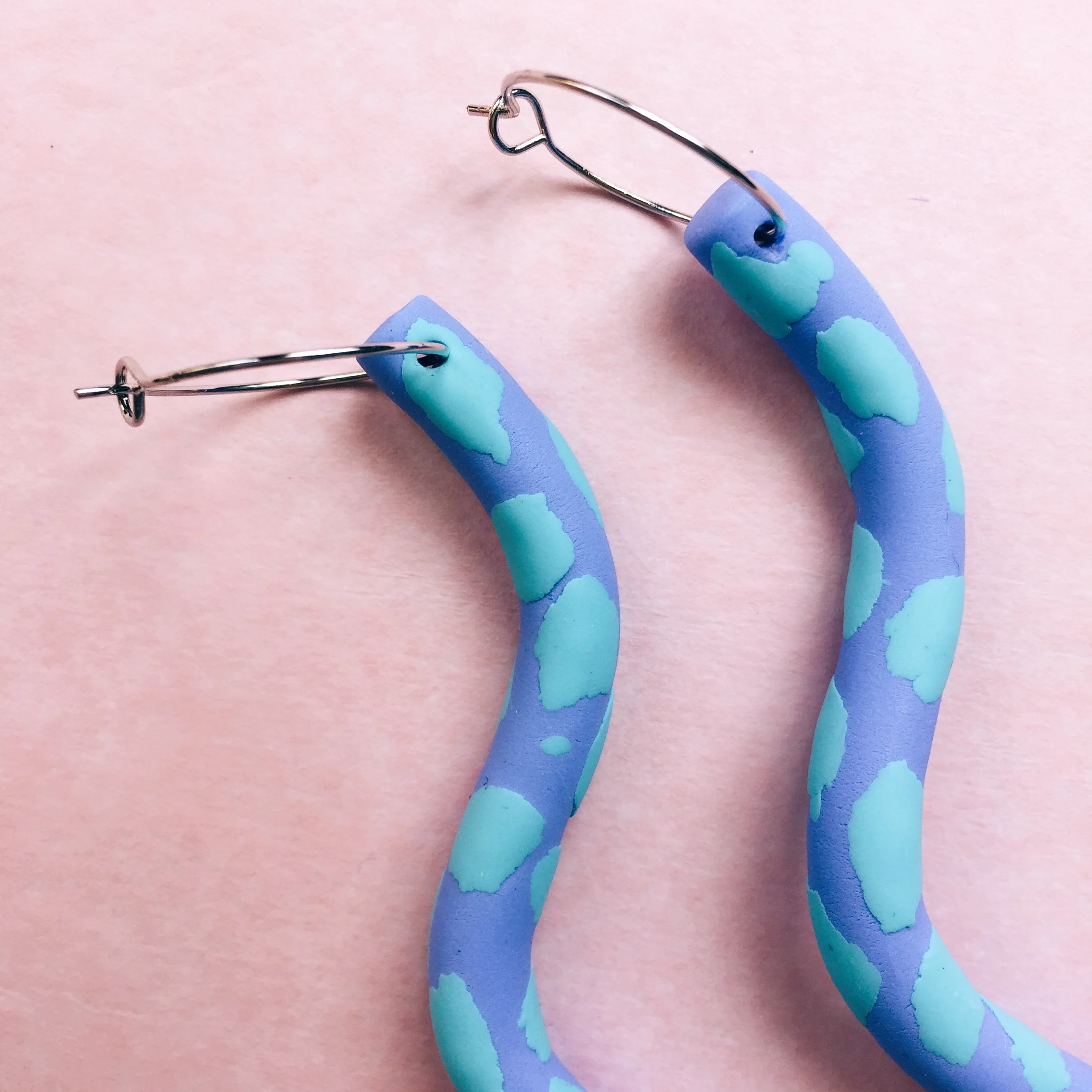 detail-waves-blueklein-turquoise.jpg