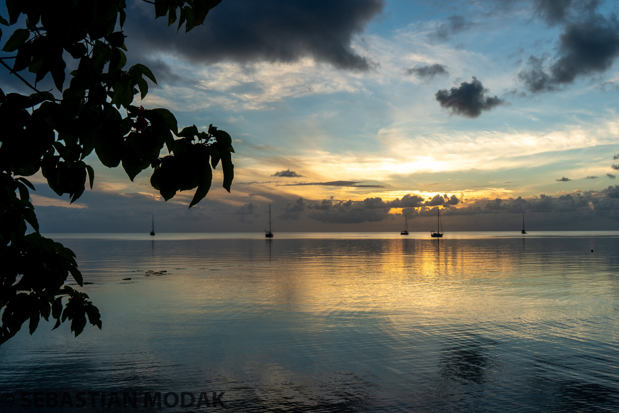  Rangiroa, French Polynesia 