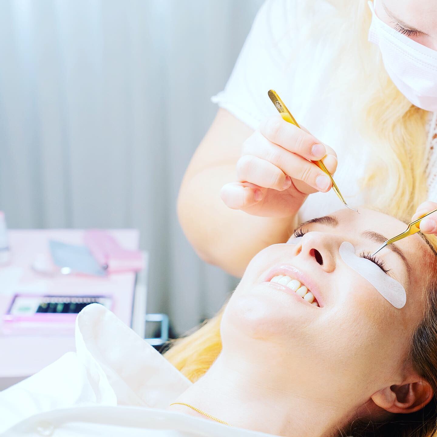 Microneedling bei Kosmetik Salon MUC Hamburg