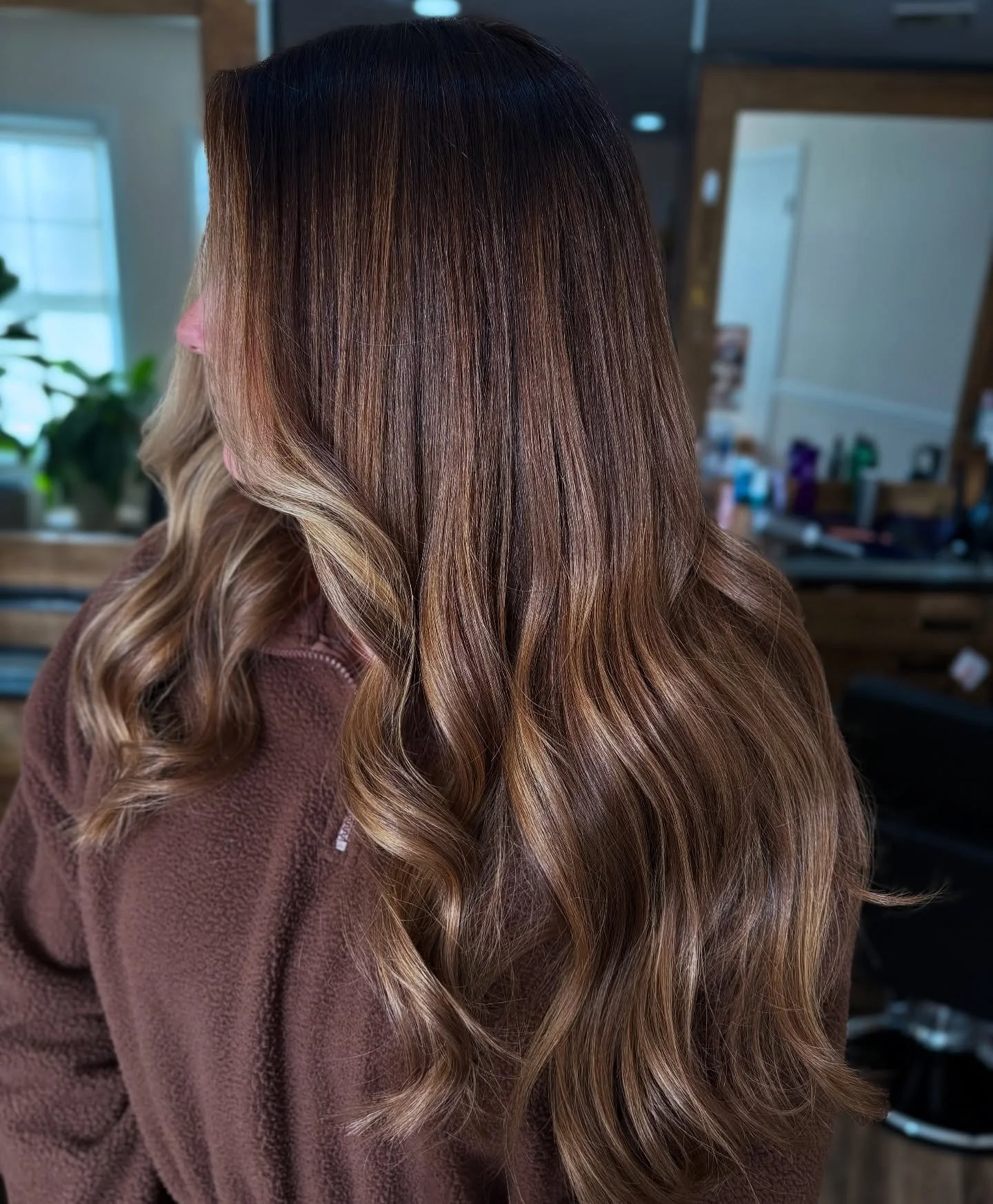 before &amp; after ✨✨
.
.
.
#hair #haircolor #highlights #blonde #brunette #dimension #blondehair #blondebalayage #healthyhair #balayage #brownhair #brunettebalayage #caramelbalayage #balayagehair #blondehighlights #hairgoals #brownbalayage #haircolo