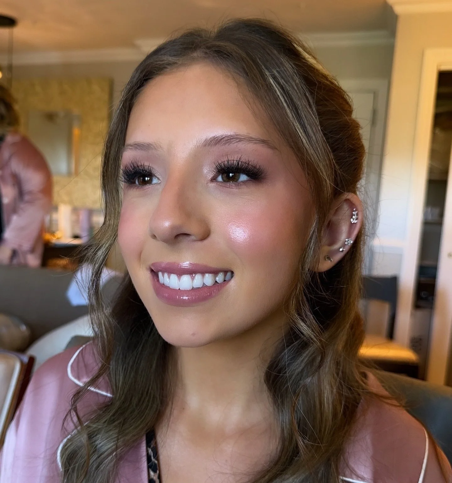 A soft pink look with fluffy lashes ✨
.
.
.
#makeup #bridesmaid #bridesmaidmakeup #makeupapplication #njmakeupartist #njmua #njbridalmakeup #natashadenona #maccosmetics #smokeyeyes #behindthechair #wedding #bridesmaidhair #weddinghair #theknot #njwed