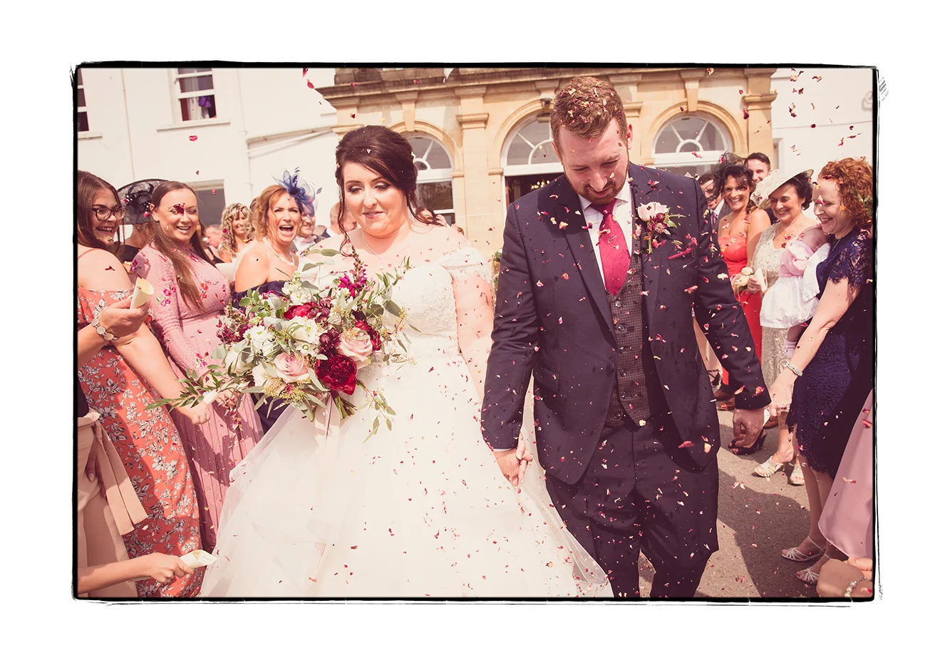 1_0007_confetti.jpg