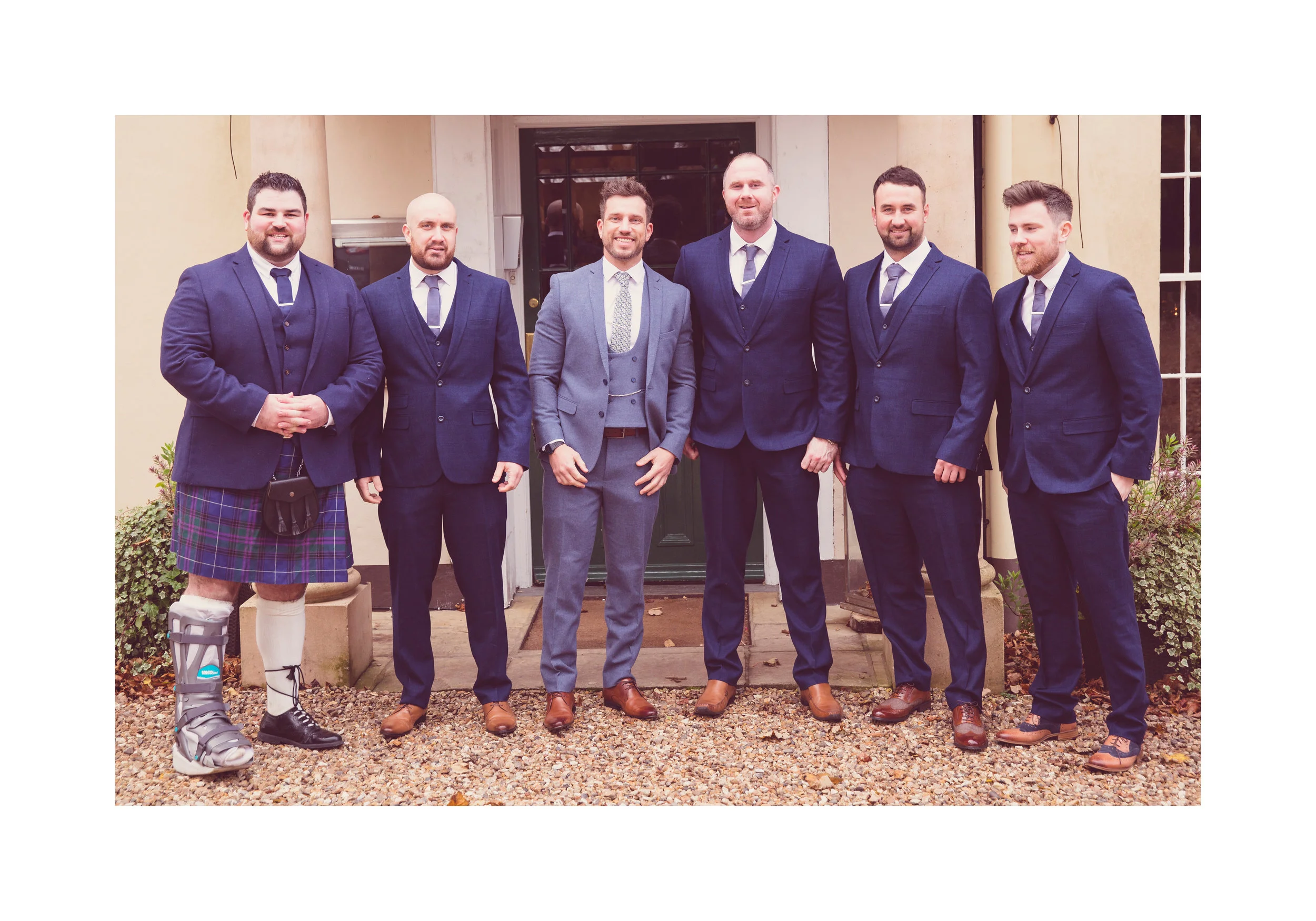 1_0003_theMen.jpg