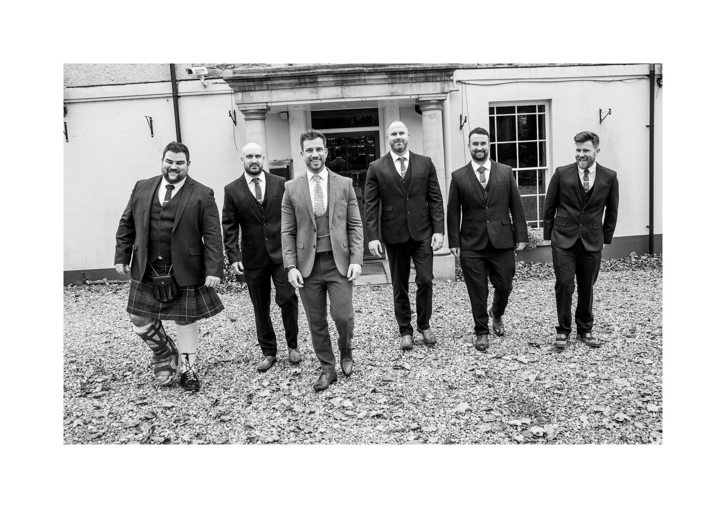 1_0005_theMen.jpg