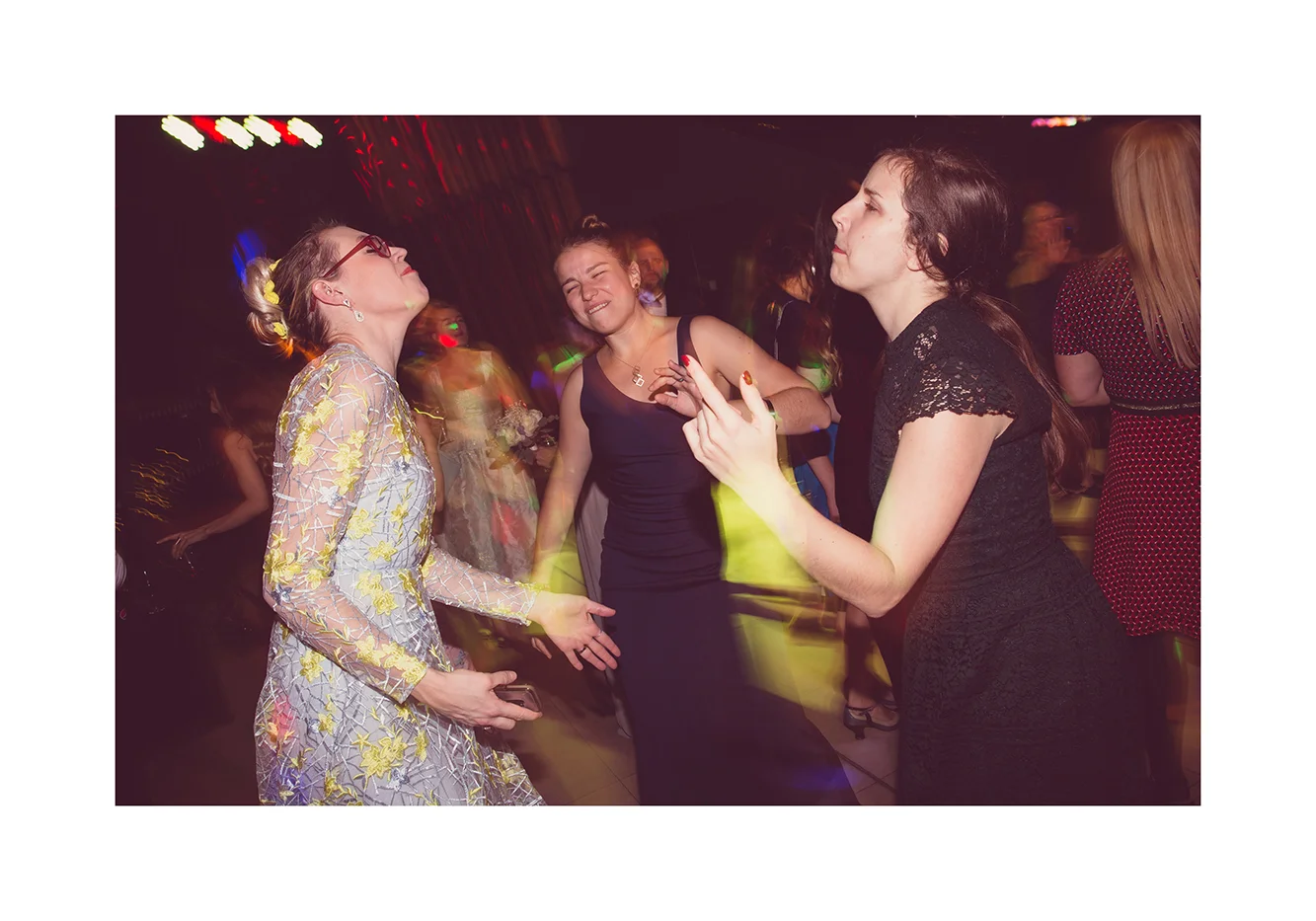 3_0010_dance.jpg