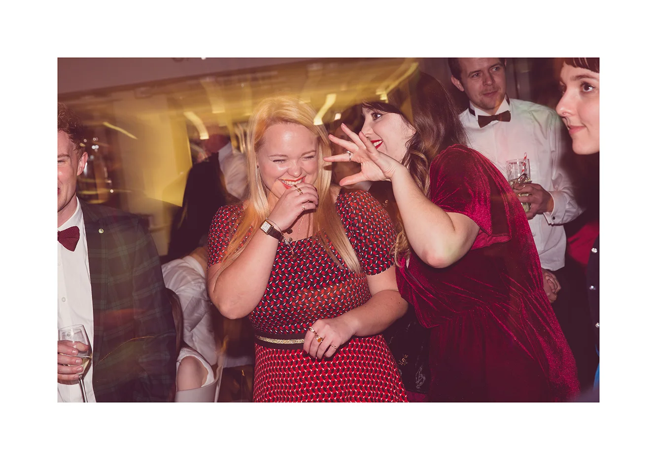 3_0012_dance.jpg