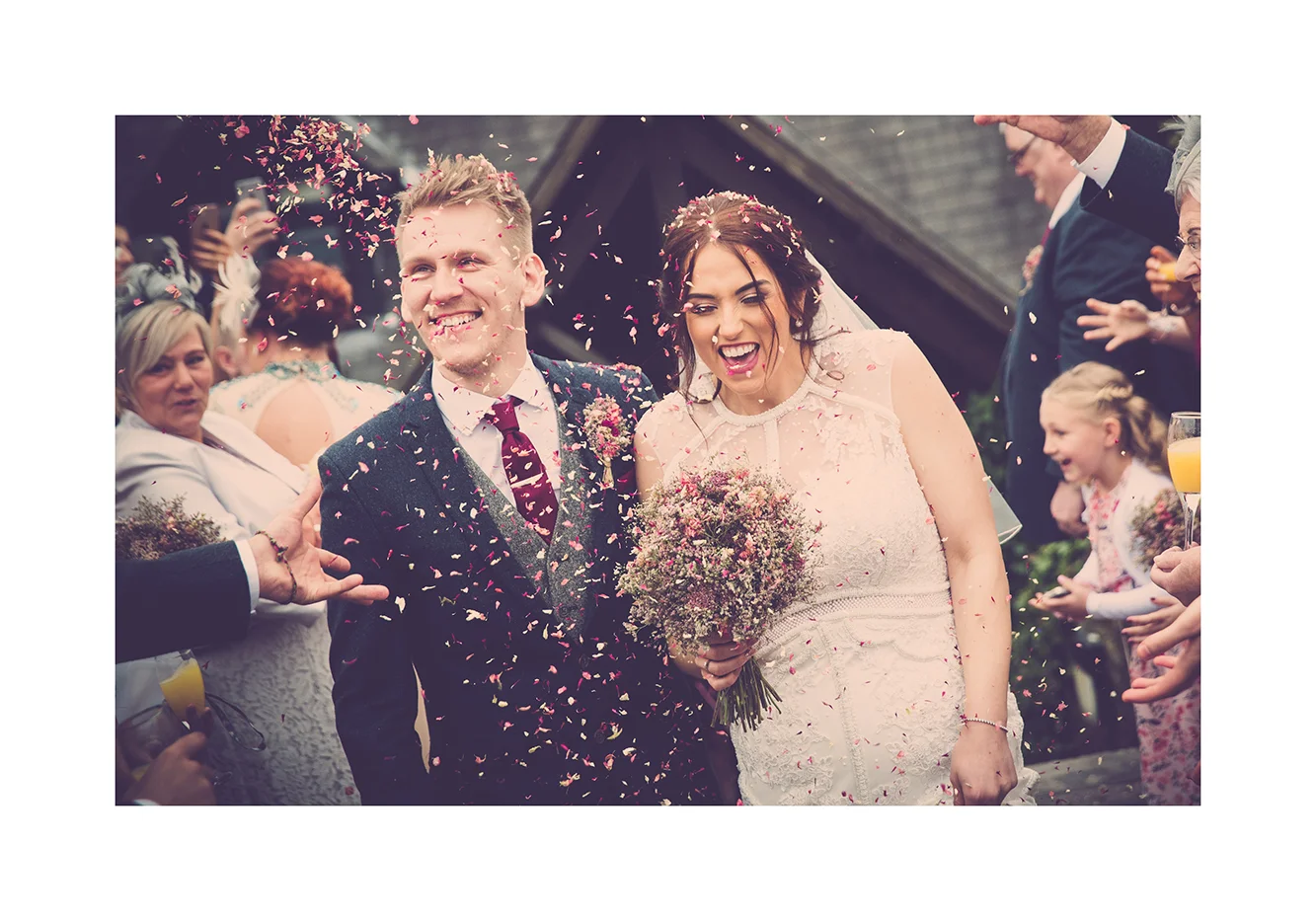 1_0007_confetti.jpg
