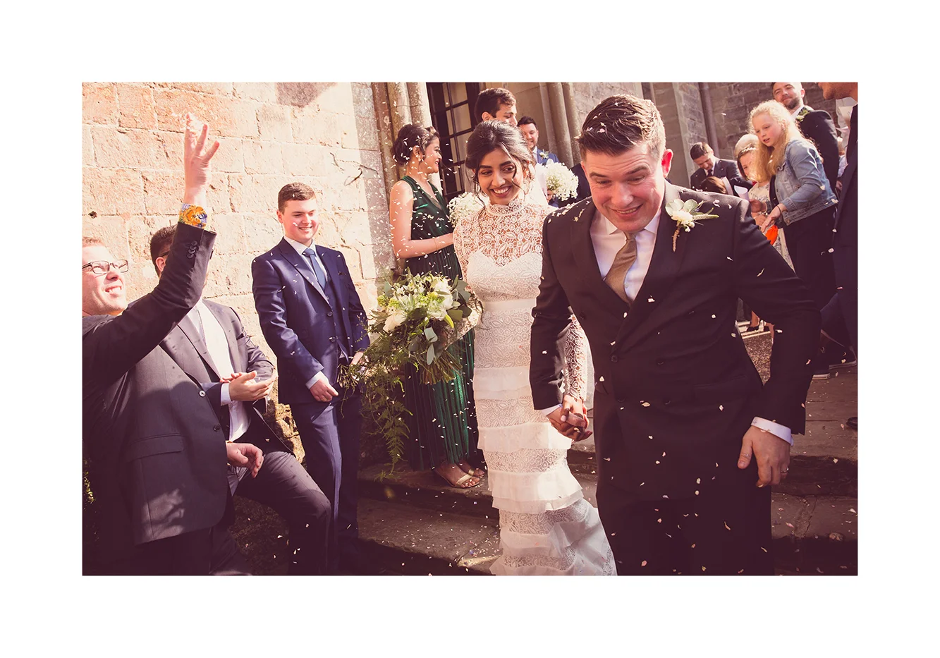1_0004_confetti.jpg