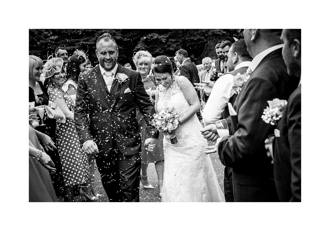 1_0003_confetti.jpg