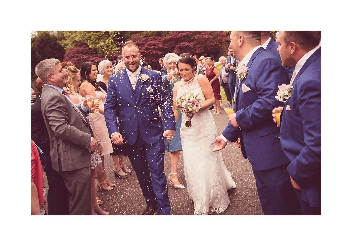 1_0004_confetti.jpg