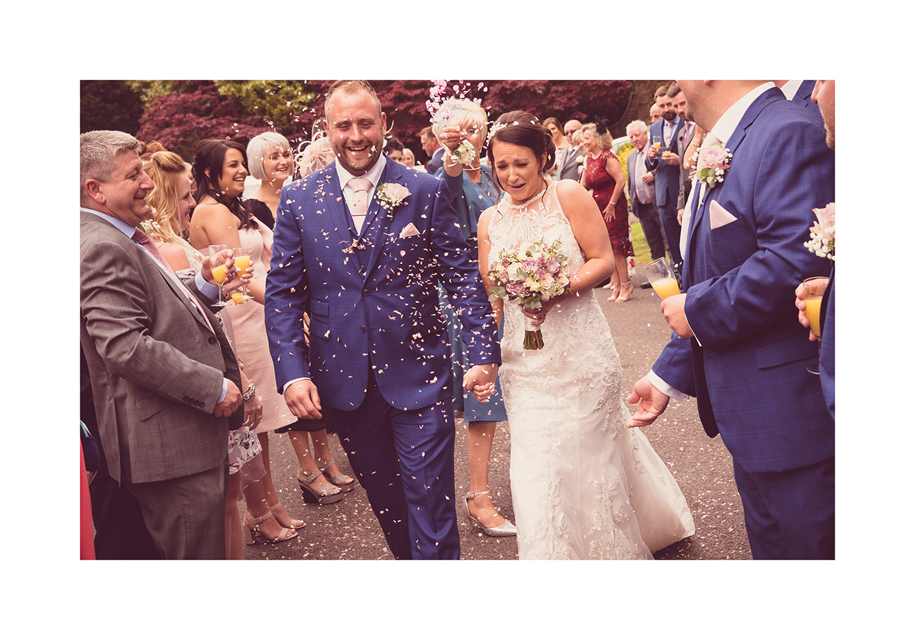1_0007_confetti.jpg