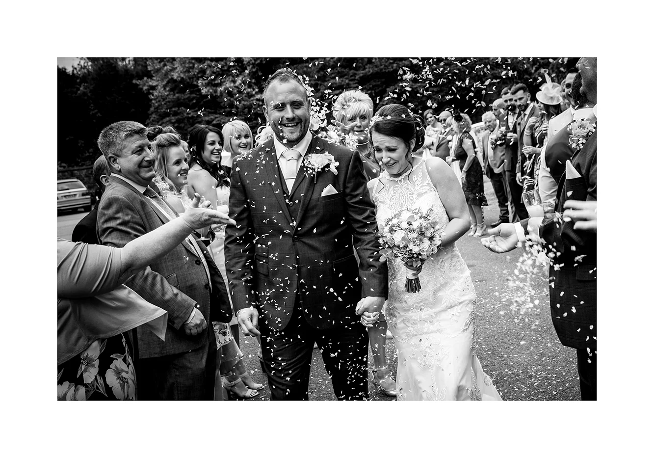 1_0008_confetti.jpg