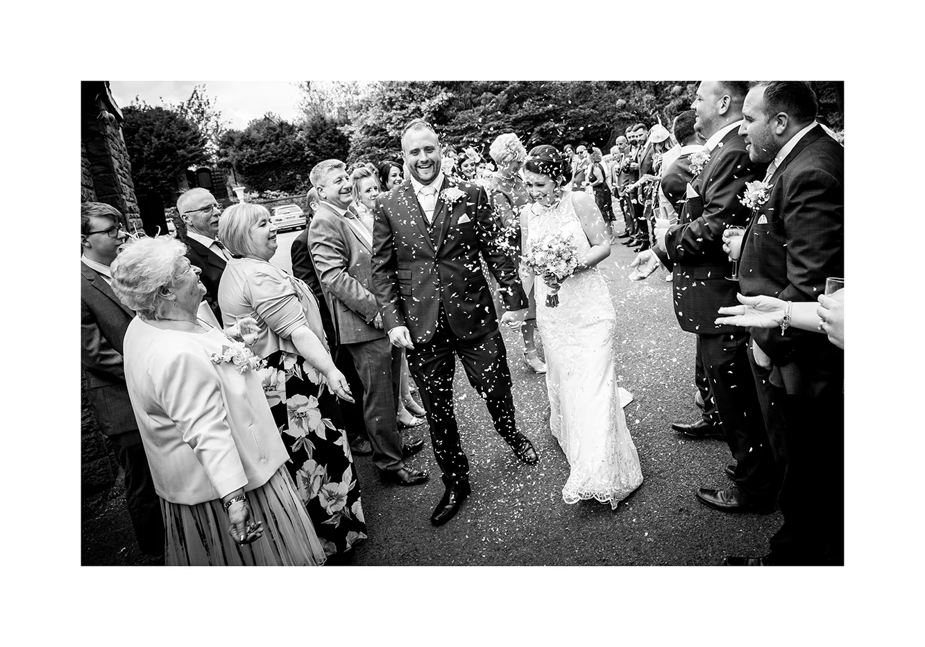 1_0009_confetti.jpg