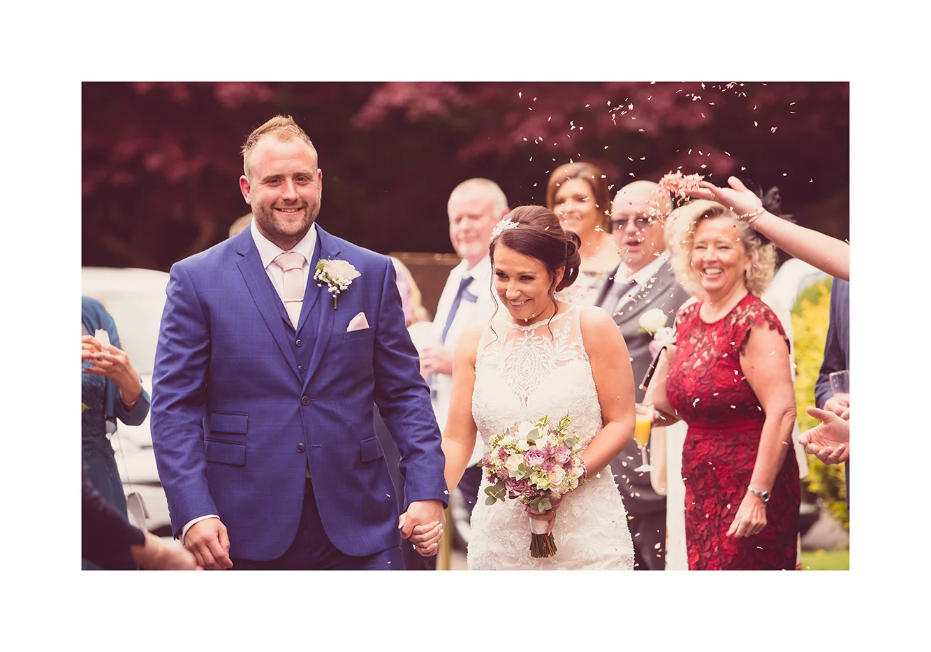 1_0010_confetti .jpg