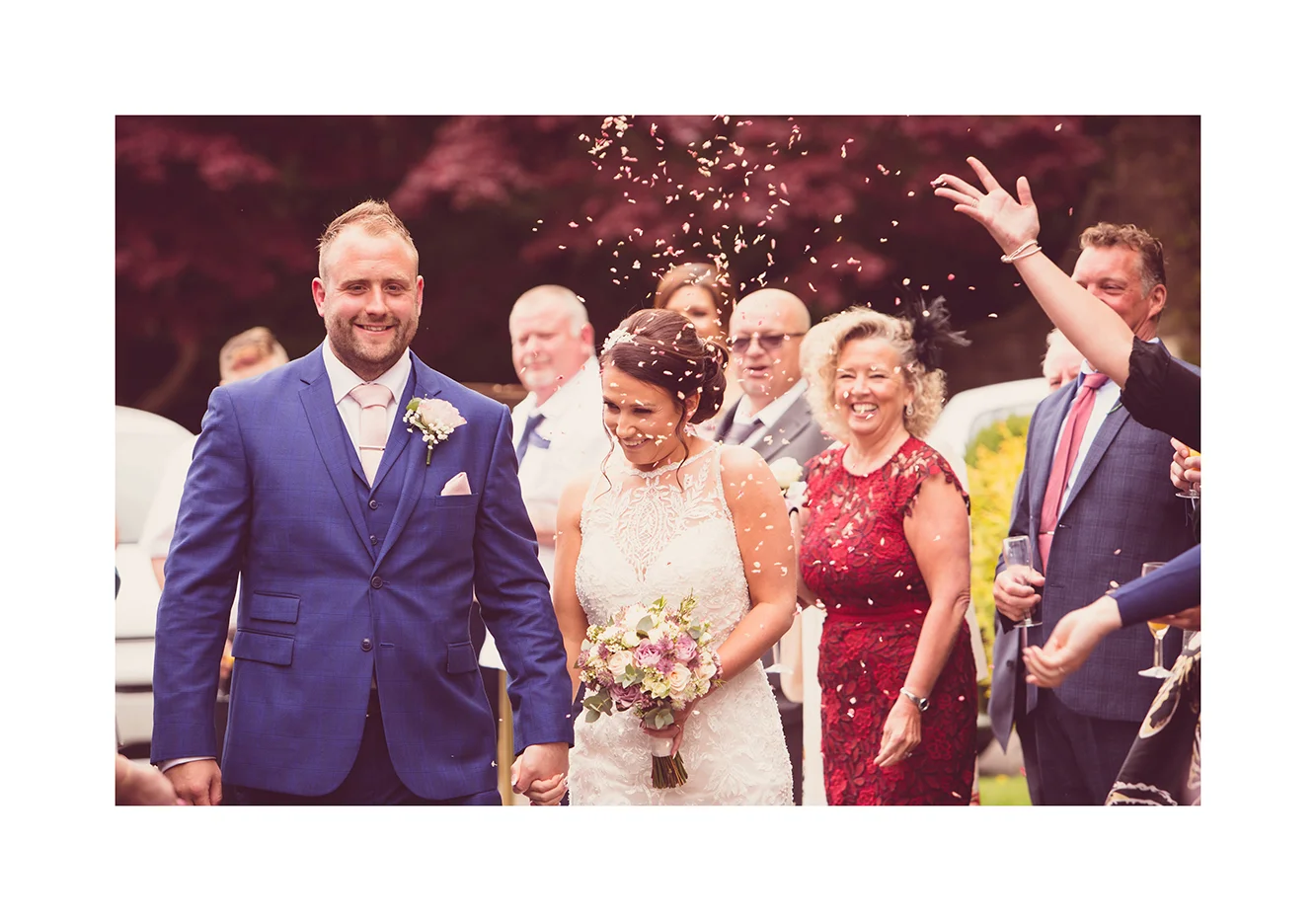 2_0000_confetti.jpg