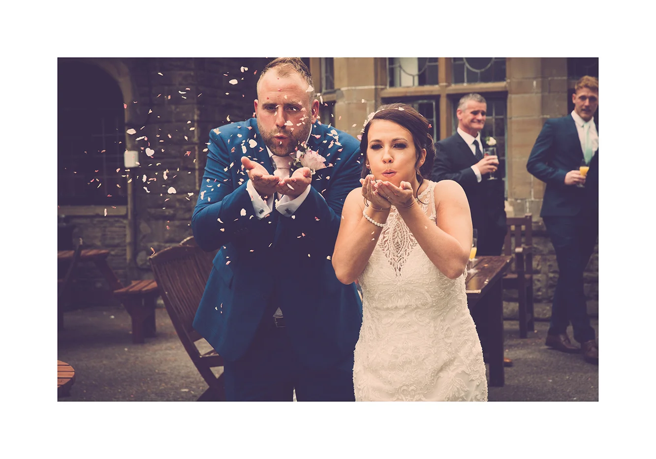 2_0002_confetti.jpg