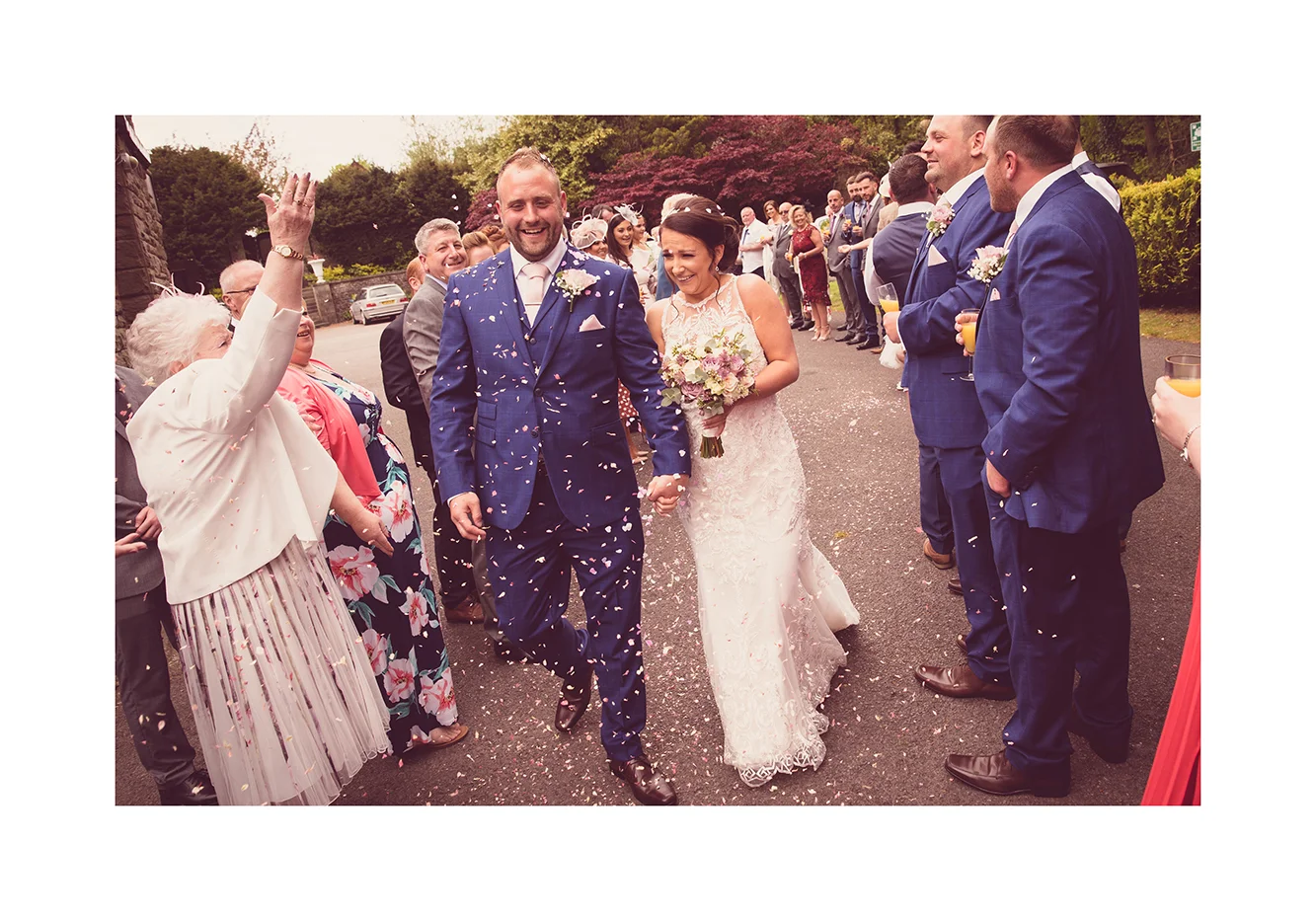 2_0001_confetti.jpg