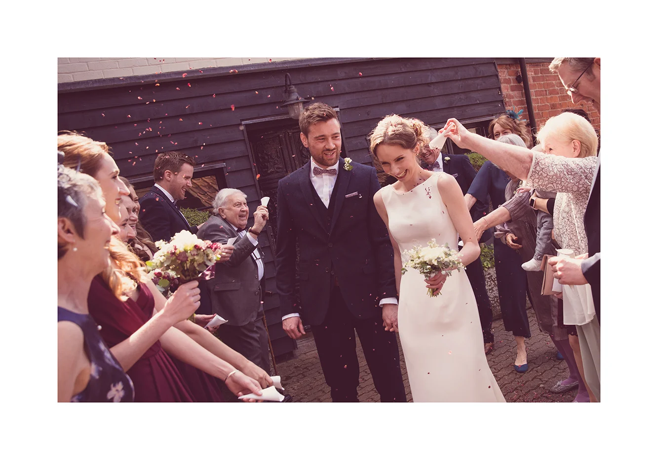 1_0006_confetti.jpg