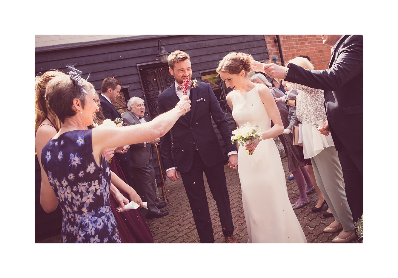 1_0008_confetti.jpg