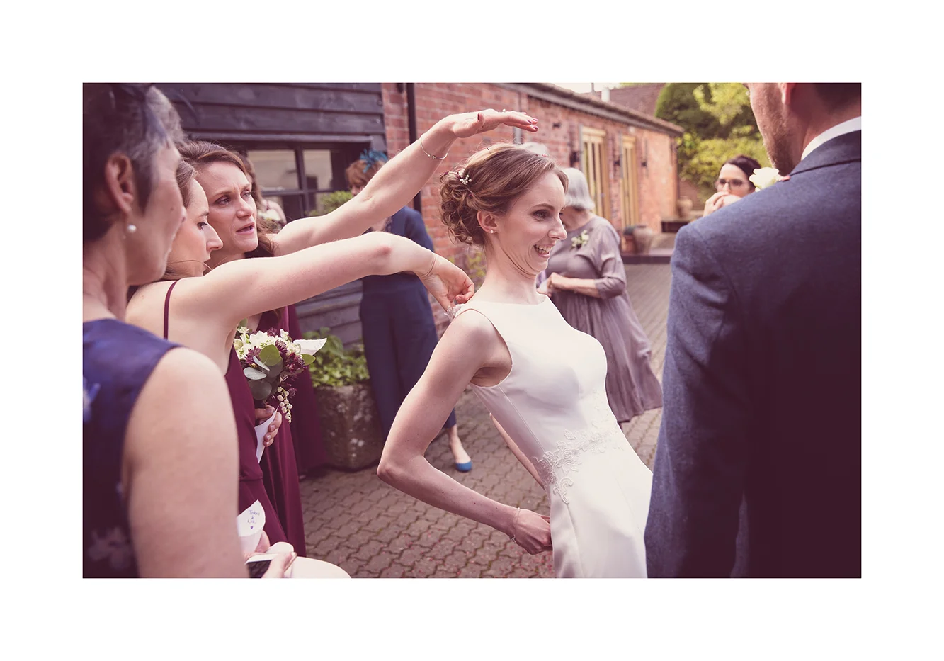 1_0011_confetti.jpg