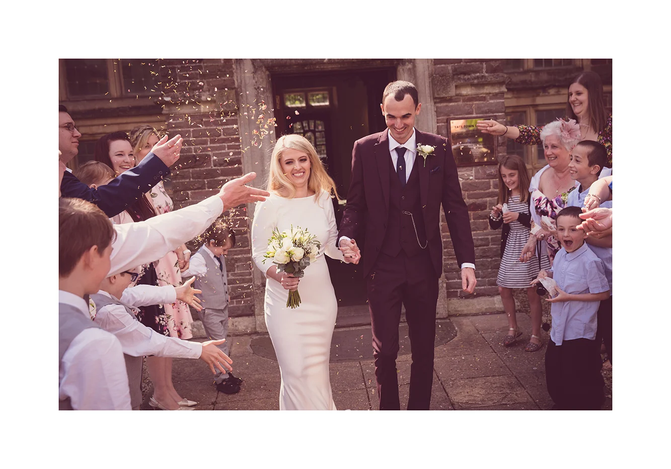 1_0003_confetti.jpg