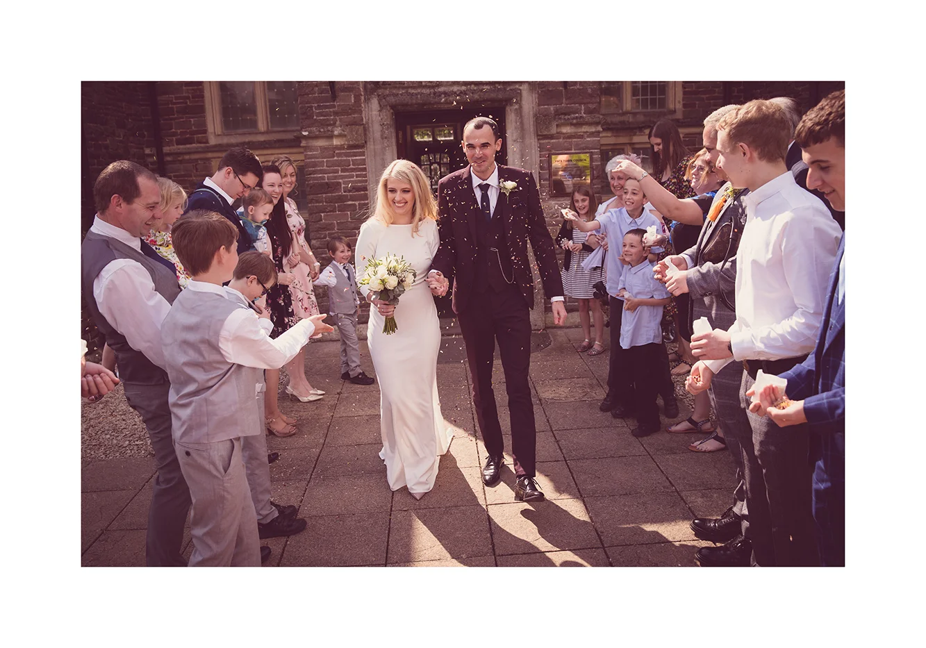 1_0004_confetti.jpg
