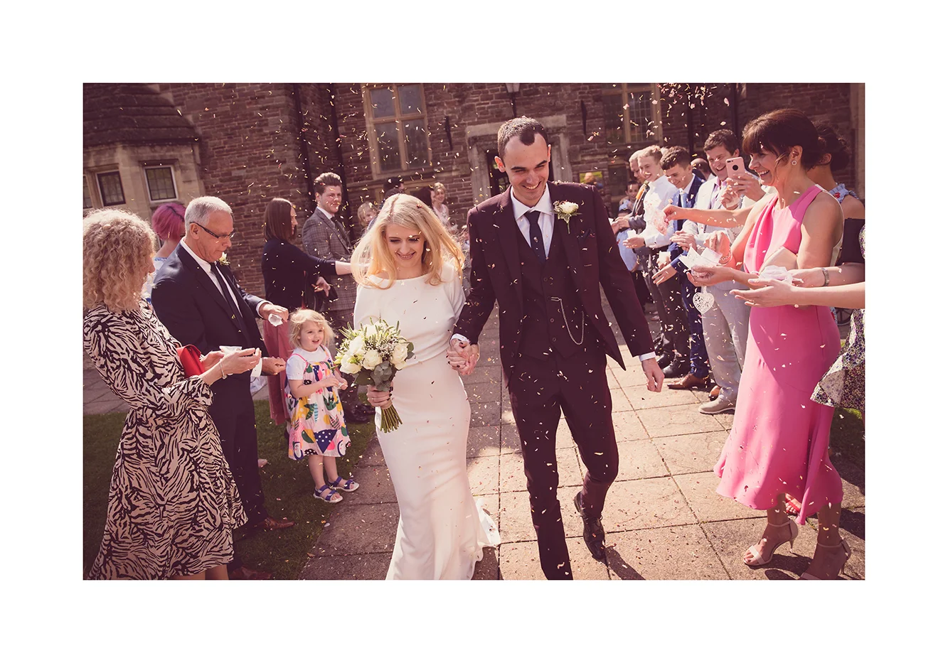 1_0009_confetti.jpg