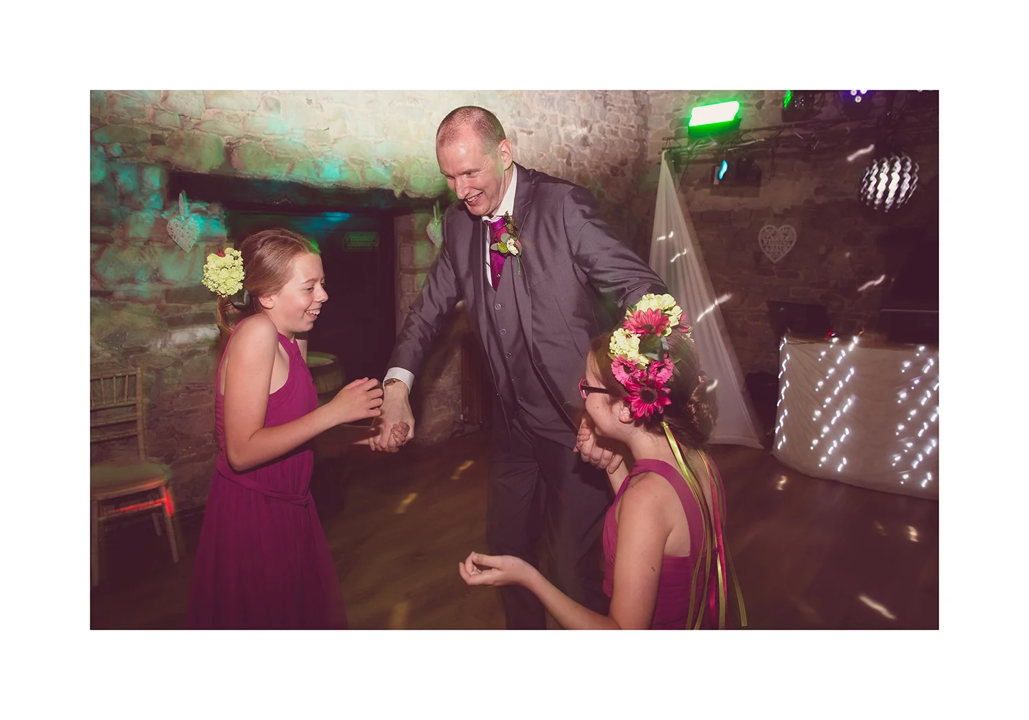 1_0002_dance.jpg
