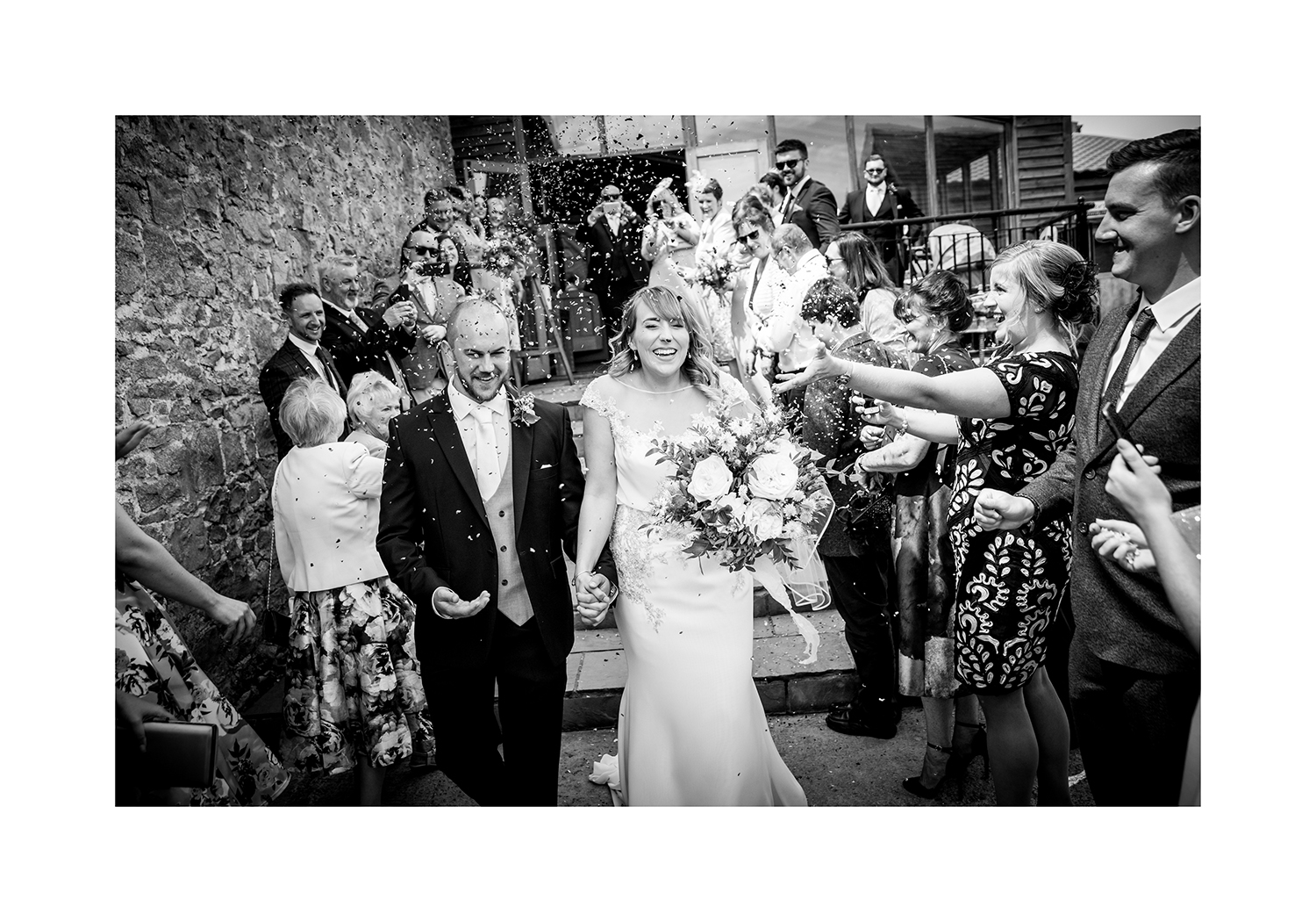 1_0010_confetti .jpg