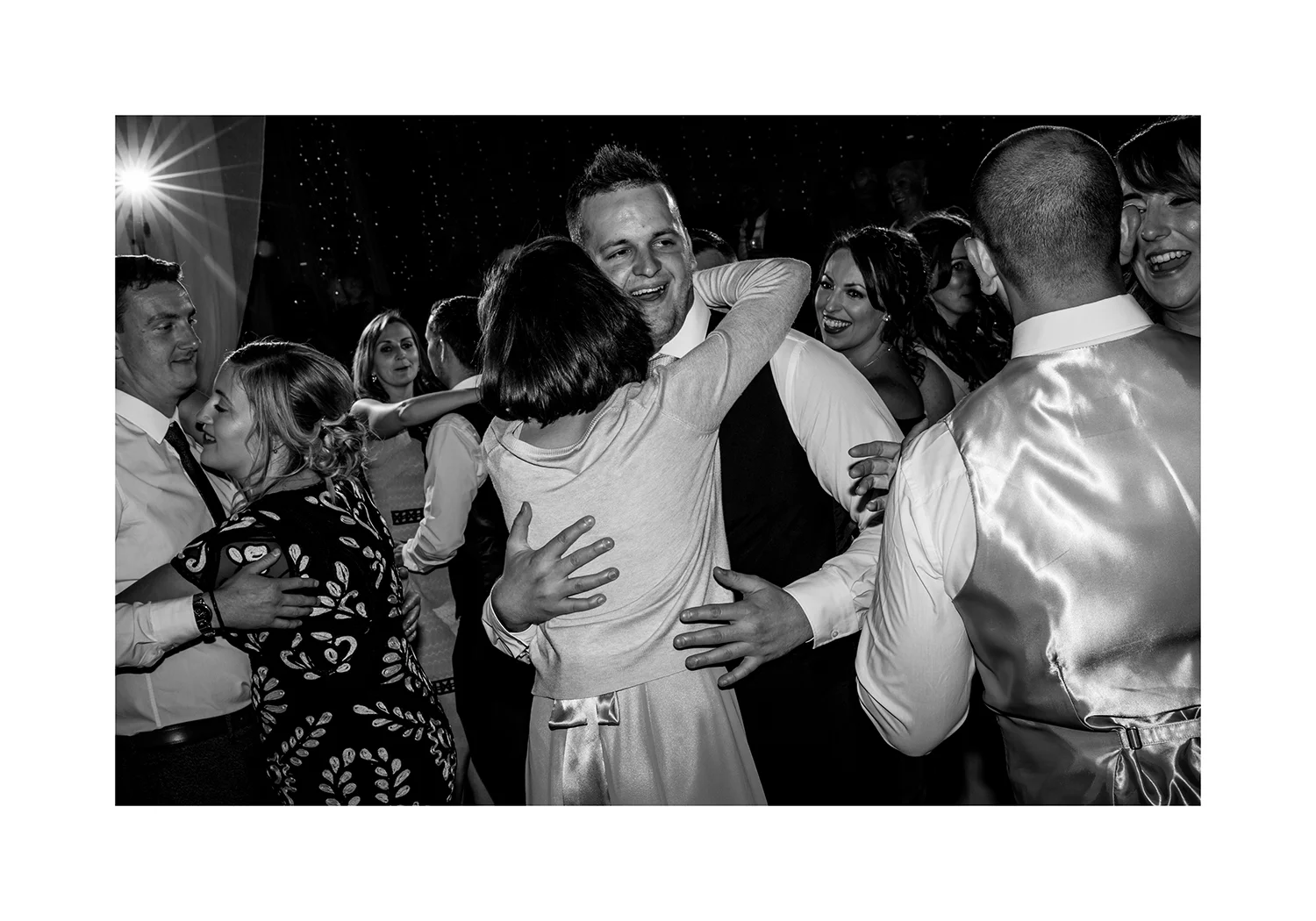 2_0008_dance.jpg