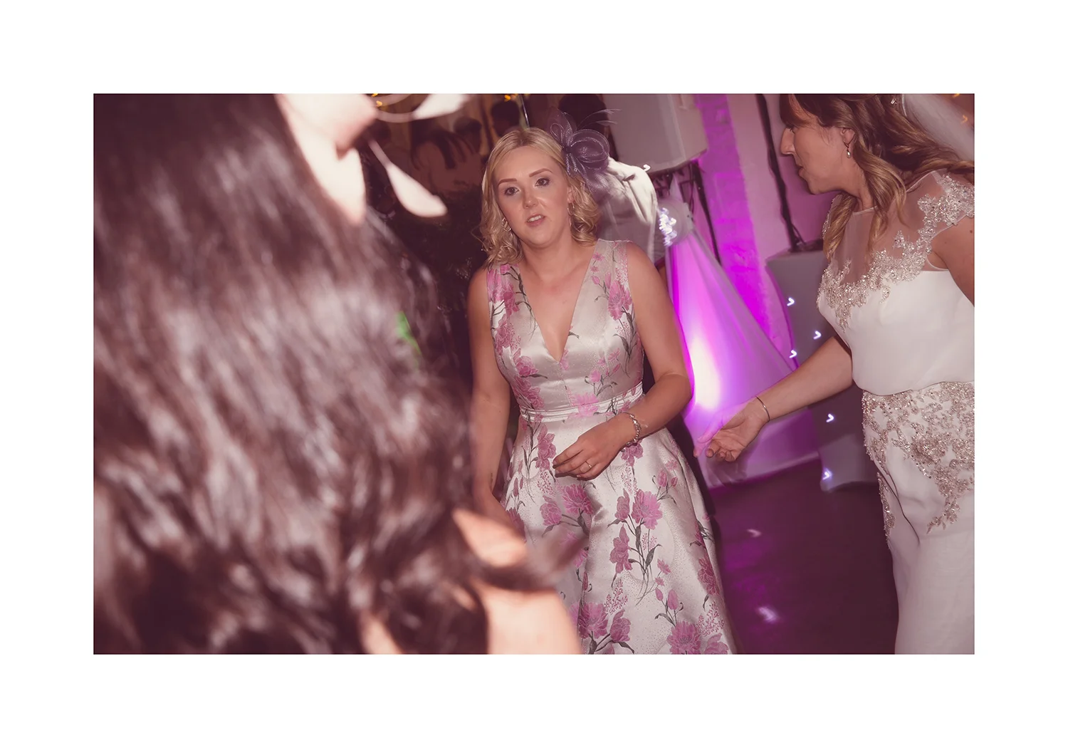 3_0007_dance.jpg