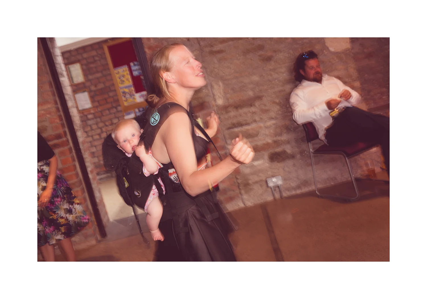 1_0012_dance.jpg